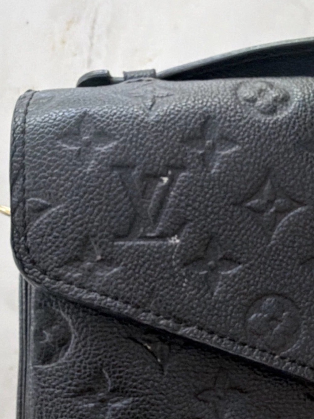 Louis Vuitton Black Monogram Empreinte Pochette Metis with Gold Hardware - Picture 2 of 11